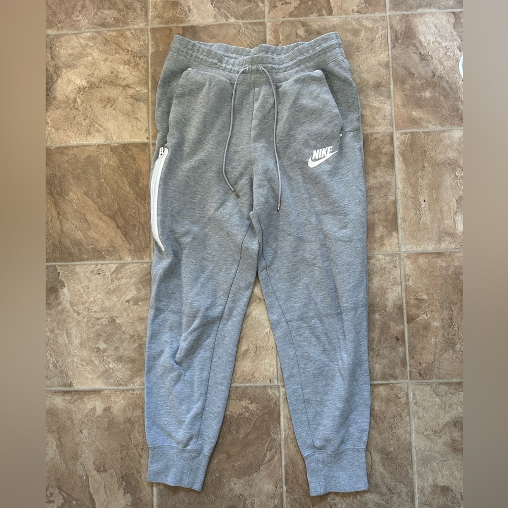 Nike Women's Light Gray Joggers